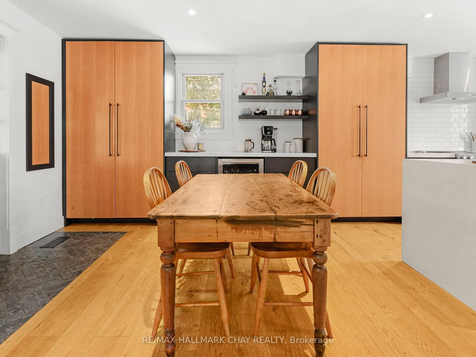 Detached House for sale at 80 Church Street, New Tecumseth, Ontario, L9R 1E4 - Alliston - MLS: N12943998