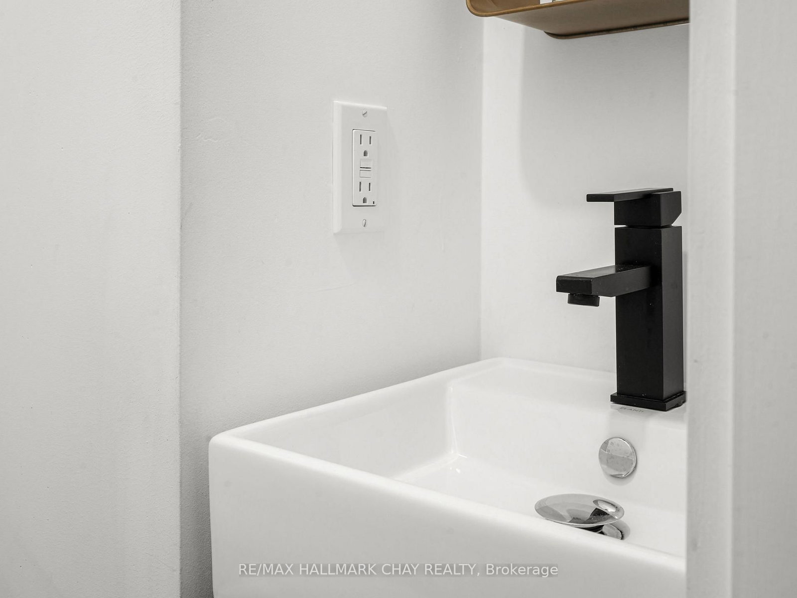 Detached House for sale at 80 Church Street, New Tecumseth, Ontario, L9R 1E4 - Alliston - MLS: N12943998