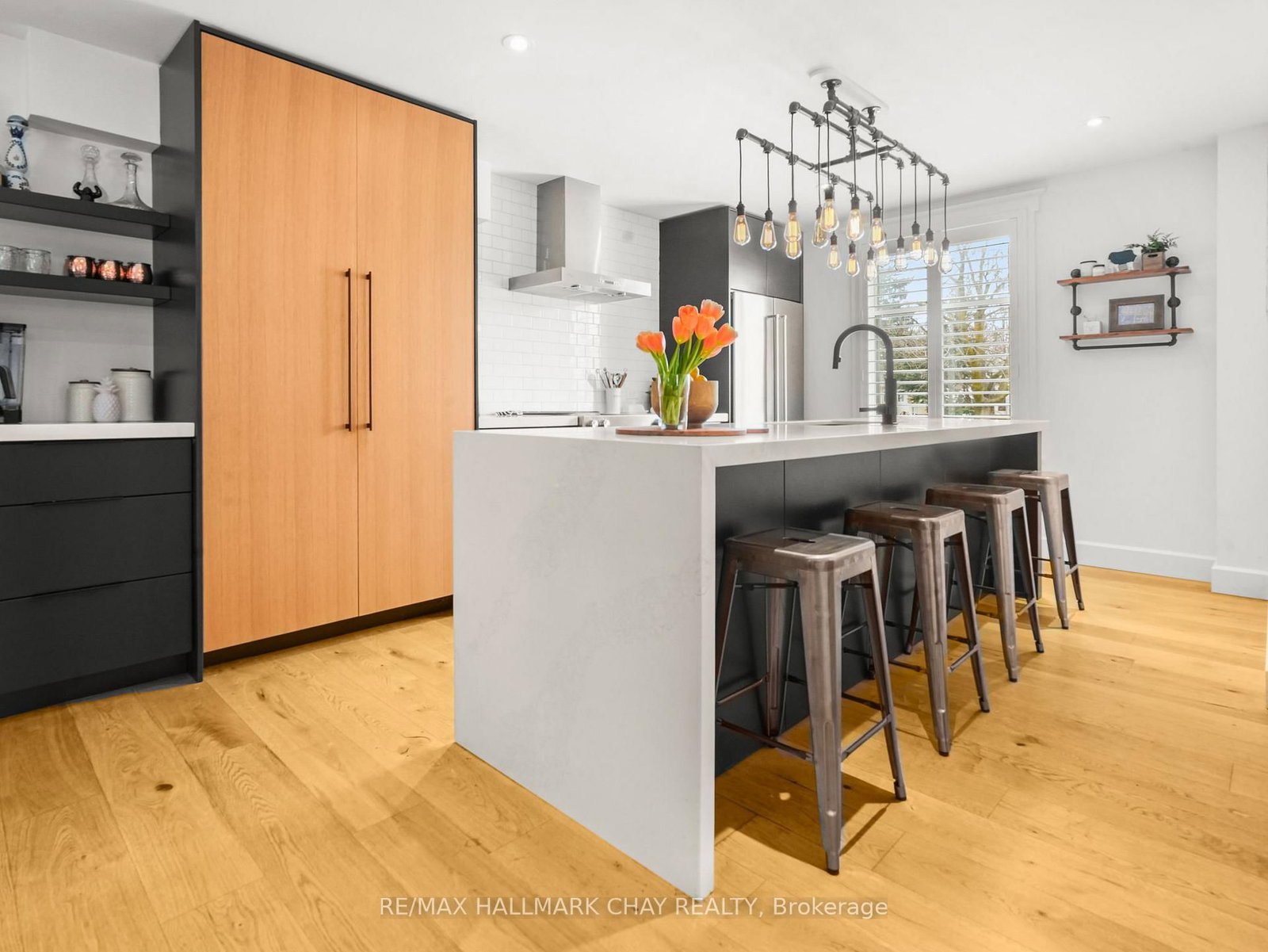 Detached House for sale at 80 Church Street, New Tecumseth, Ontario, L9R 1E4 - Alliston - MLS: N12943998