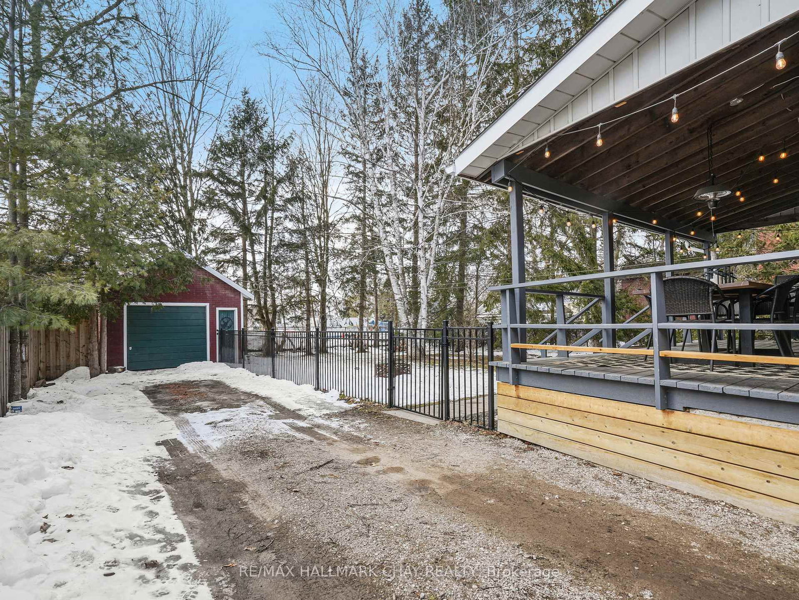 Detached House for sale at 80 Church Street, New Tecumseth, Ontario, L9R 1E4 - Alliston - MLS: N12943998