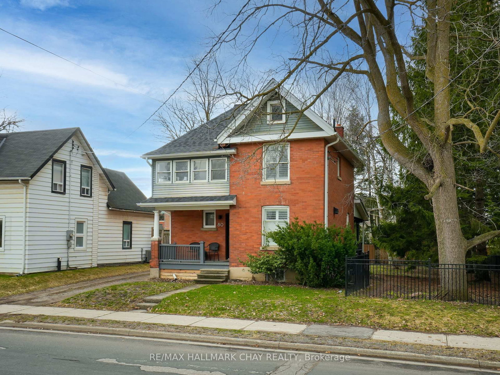 Detached House for sale at 80 Church Street, New Tecumseth, Ontario, L9R 1E4 - Alliston - MLS: N12943998