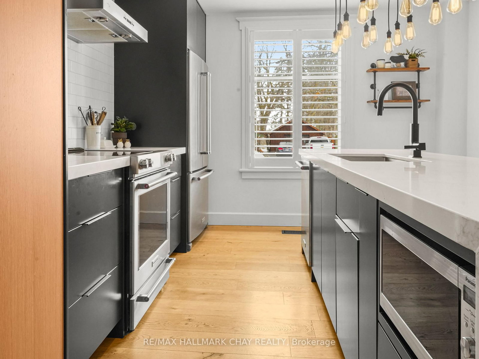 Detached House for sale at 80 Church Street, New Tecumseth, Ontario, L9R 1E4 - Alliston - MLS: N12943998