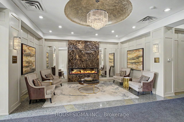 711 - 9 Northern Heights Drive