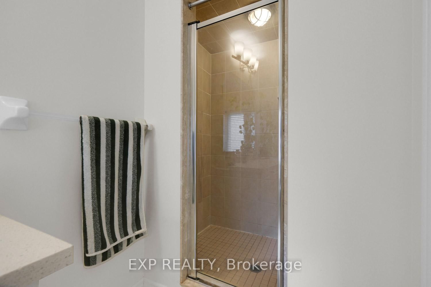 Townhouse for sale at 24 Williams Street, Markham, Ontario, L6C 0C2 - Berczy - MLS: N12944186