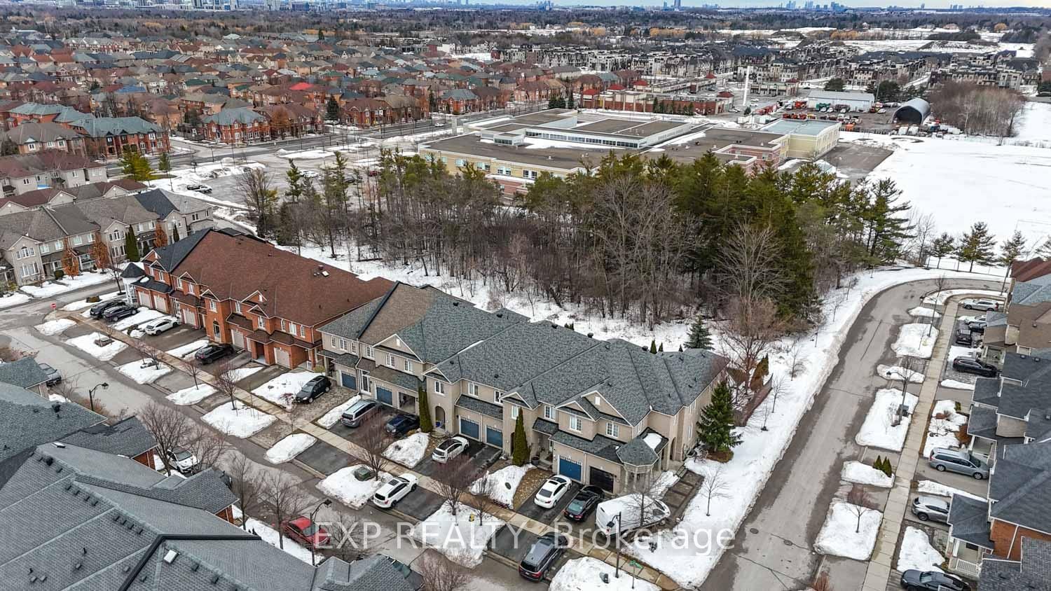 Townhouse for sale at 24 Williams Street, Markham, Ontario, L6C 0C2 - Berczy - MLS: N12944186
