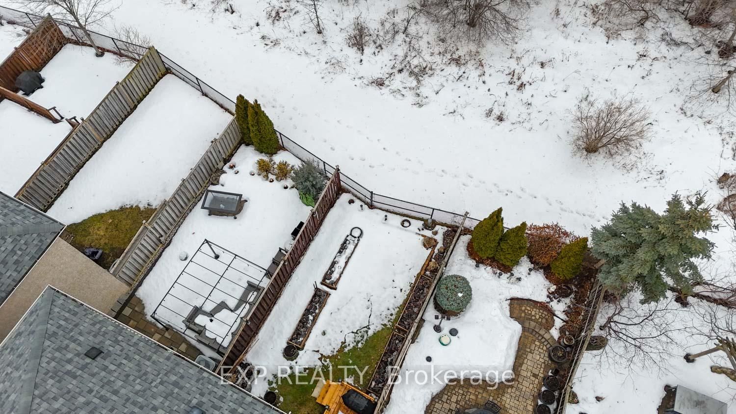 Townhouse for sale at 24 Williams Street, Markham, Ontario, L6C 0C2 - Berczy - MLS: N12944186