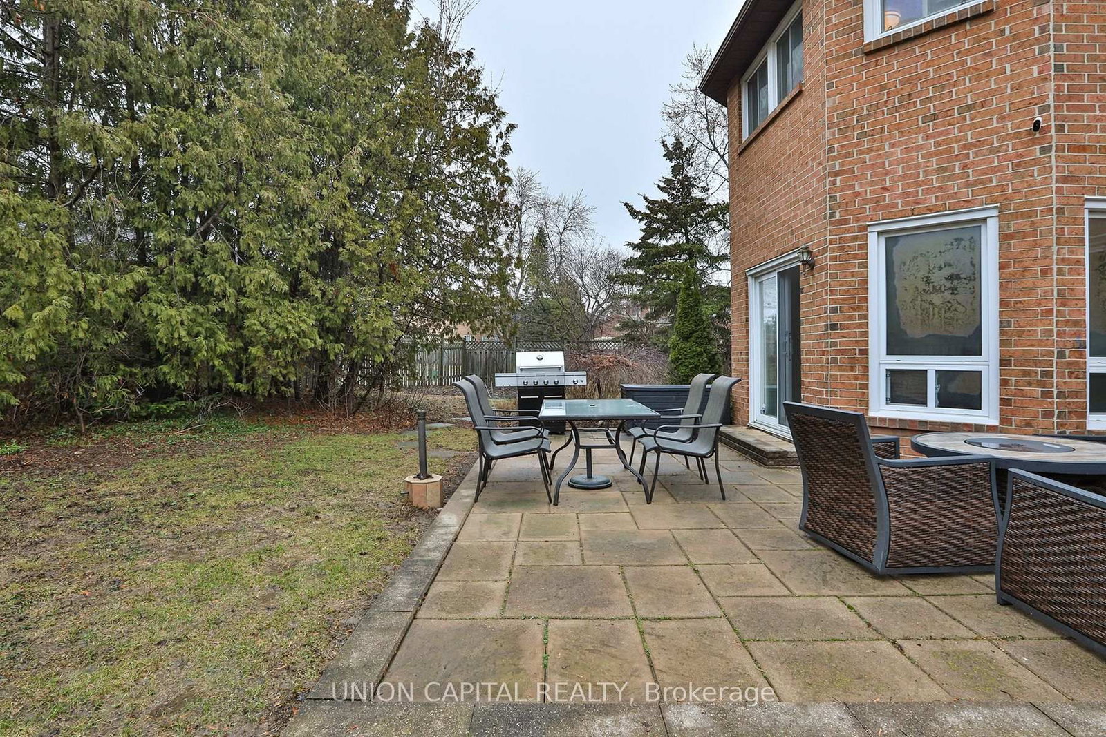 Detached House for sale at 2 Mair Court, Richmond Hill, Ontario, L4C 7S1 - North Richvale - MLS: N12944232