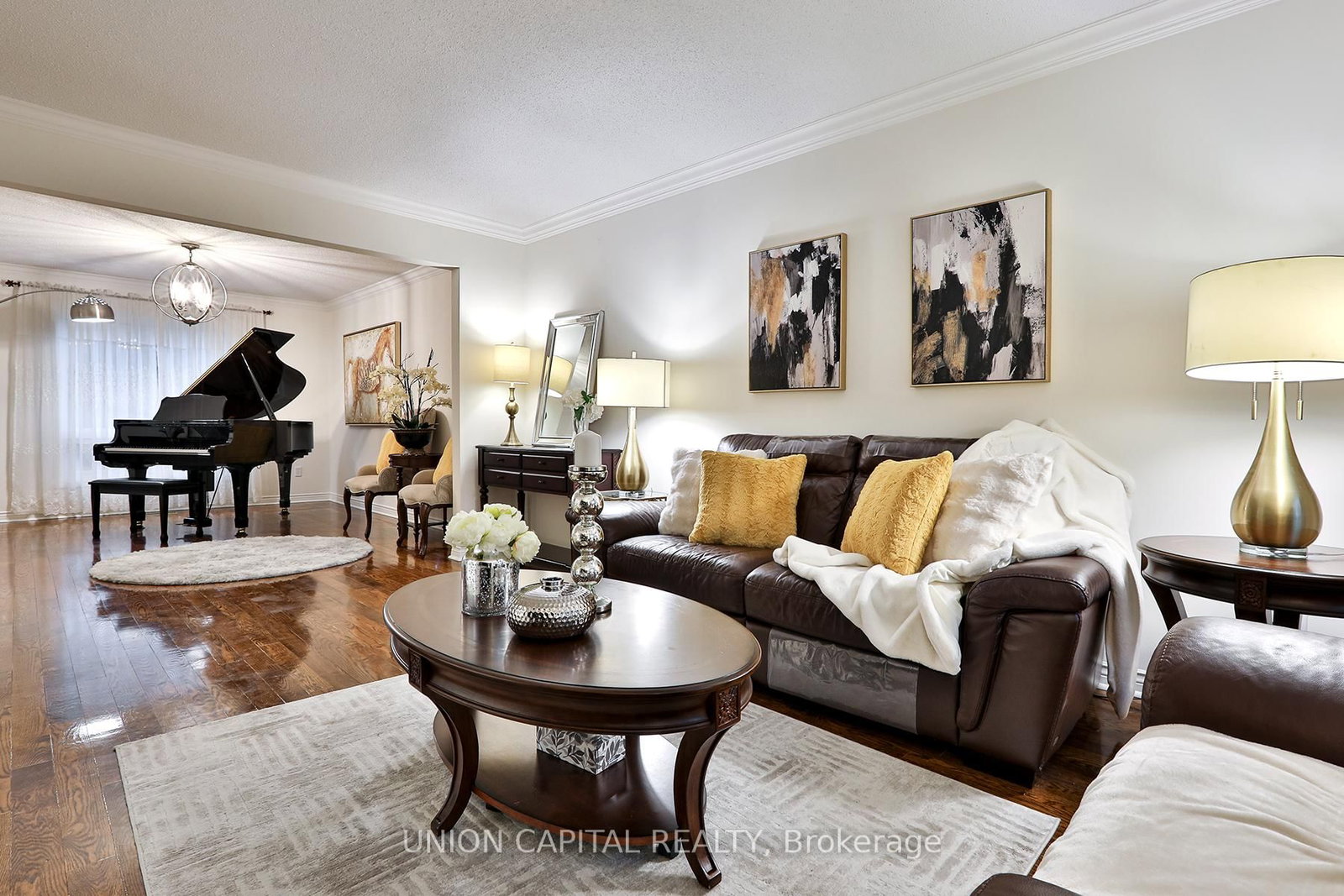 Detached House for sale at 2 Mair Court, Richmond Hill, Ontario, L4C 7S1 - North Richvale - MLS: N12944232