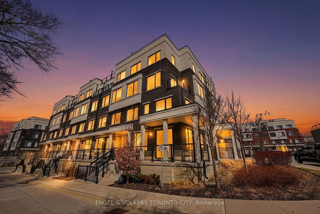 42 - 300 Alex Gardner Circle