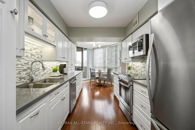 218 - 25 Austin Dr, Markham, L3R 8H4 | Image 3