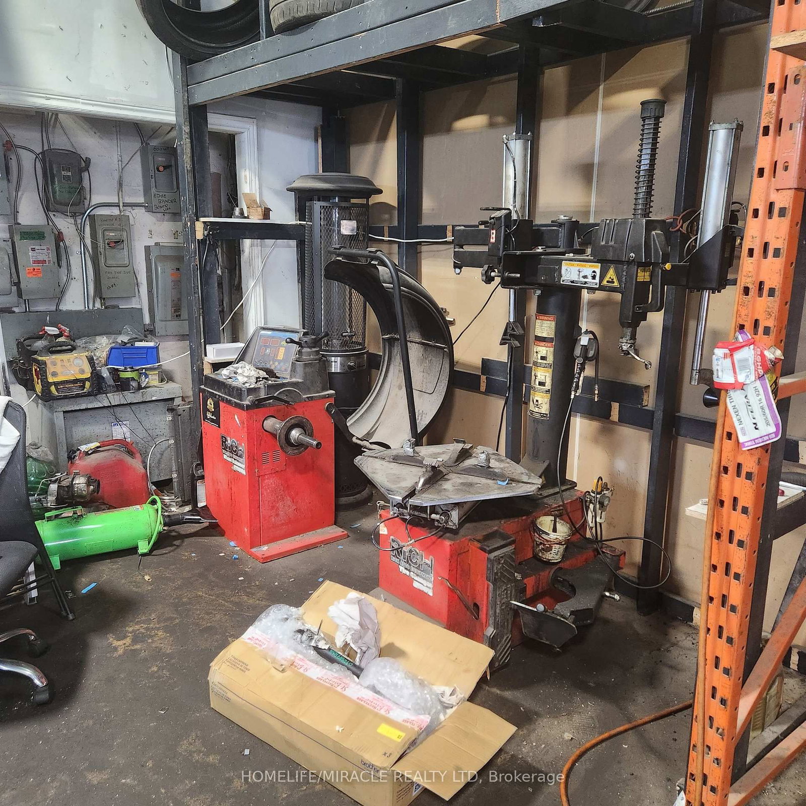 6720 Highway 7, Unit 4 - Photo 34