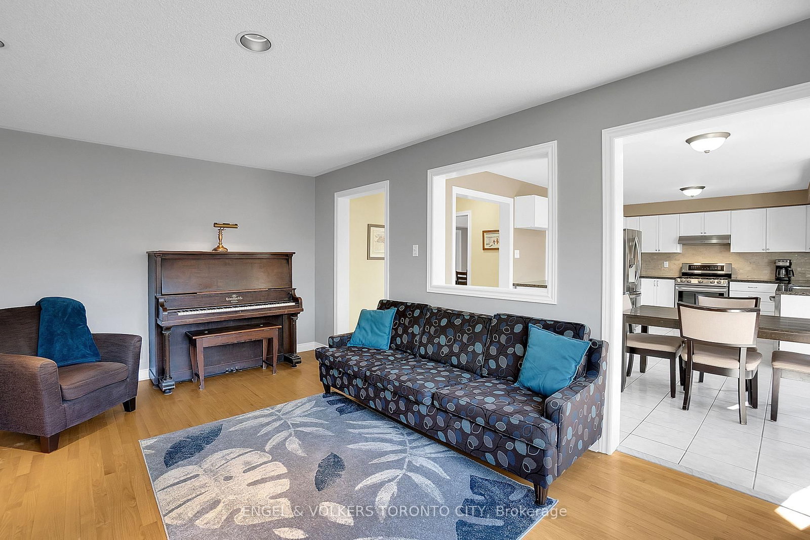 Detached House for sale at 24 Timber Valley Avenue, Richmond Hill, Ontario, L4E 3S6 - Oak Ridges - MLS: N12946764