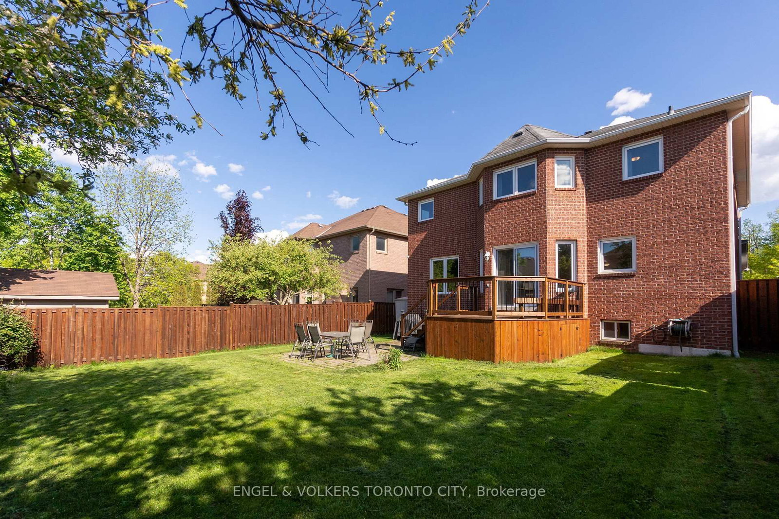 Detached House for sale at 24 Timber Valley Avenue, Richmond Hill, Ontario, L4E 3S6 - Oak Ridges - MLS: N12946764