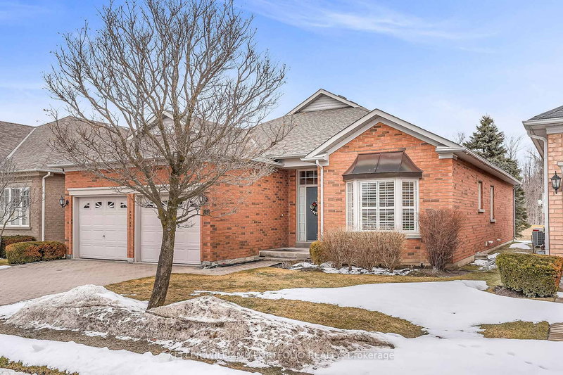 86 Legendary Tr, Whitchurch-Stouffville, L4A 1N6 | Image 2