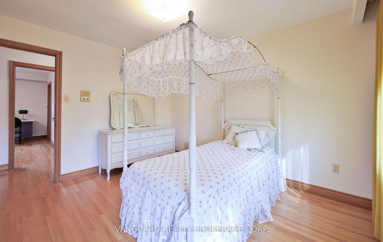 Detached House for sale at 313 Firglen Ridge, Vaughan, Ontario, L4L 1N6 - Islington Woods - MLS: N12946956