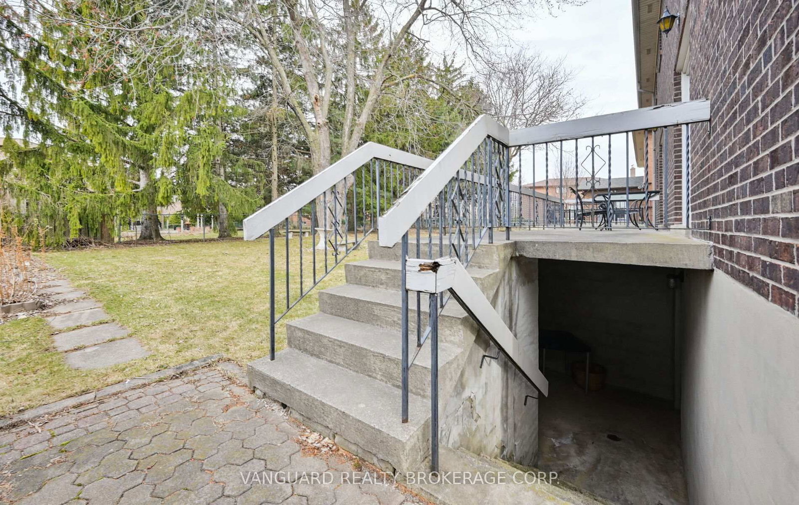 Detached House for sale at 313 Firglen Ridge, Vaughan, Ontario, L4L 1N6 - Islington Woods - MLS: N12946956