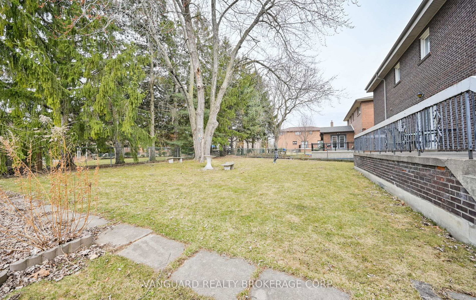 Detached House for sale at 313 Firglen Ridge, Vaughan, Ontario, L4L 1N6 - Islington Woods - MLS: N12946956