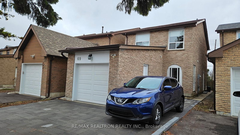 Upper - 69 Bedale Cres, Markham, L3R 3N8 | Image 2