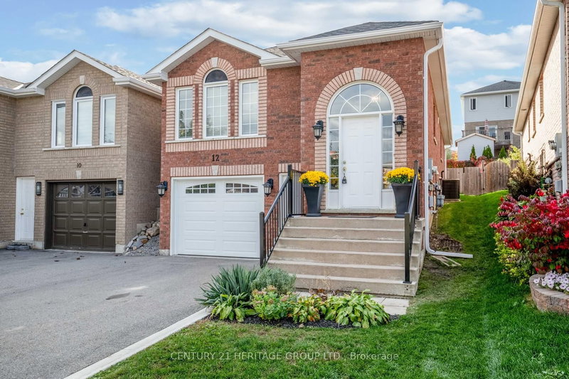 12 Smith St, Bradford West Gwillimbury, L3Z 3C9 | Image 3