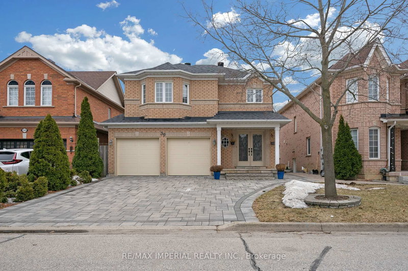 39 Monte Cristi St S, Vaughan, L6A 3H8 | Image 3