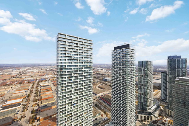 5512 - 5 Buttermill Avenue