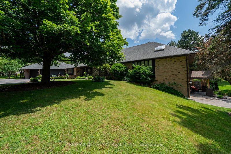 3 Marilyn Ave, Whitchurch-Stouffville, L4A 2C8 | Image 3