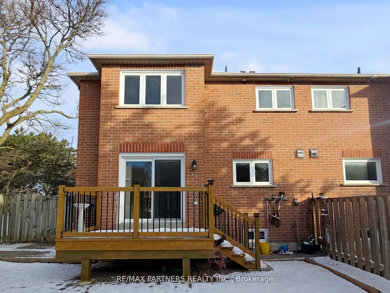 #27 - 50 Rubin St, Richmond Hill, L4B 3L5 | Image 3