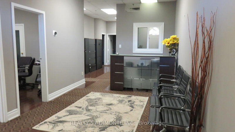 12 - 20 Wertheim Crt, Richmond Hill, L4B 3A8 | Image 3