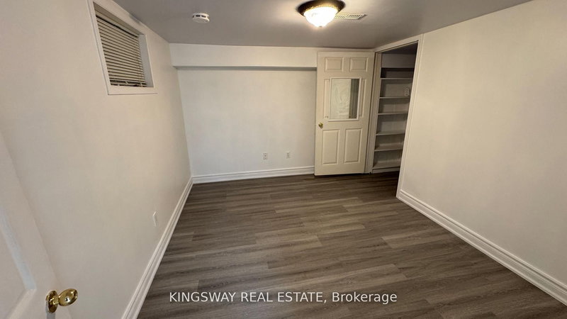 (Lower Level 2) - 65 Park Cres, Richmond Hill, L4E 3J5 | Image 2