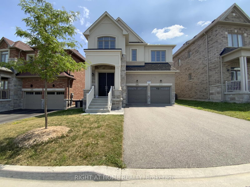 29 Pear Blossom Way, East Gwillimbury, Ontario