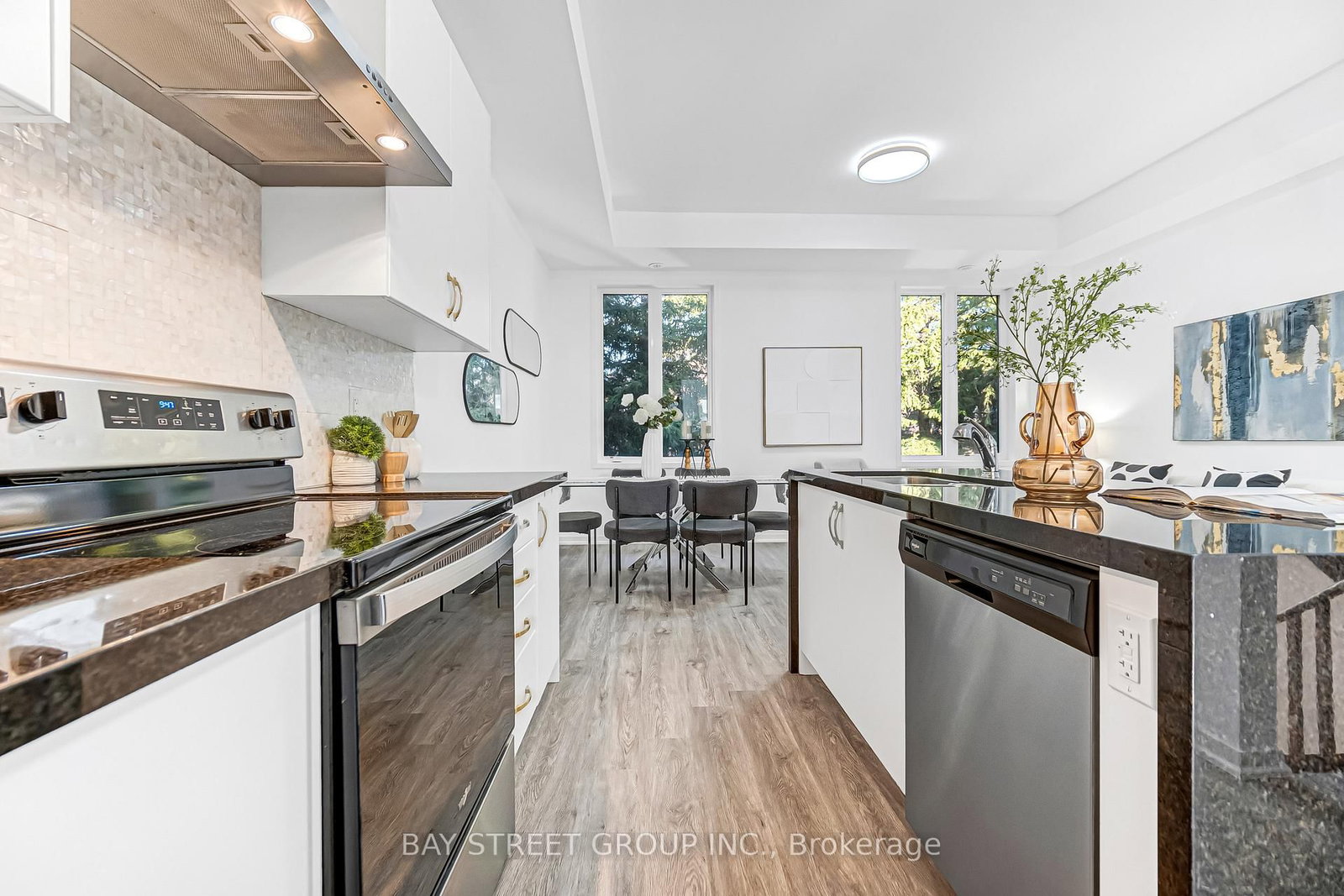 Townhouse for sale at 27 Armillo Place, Markham, Ontario, L6E 0V4 - Wismer - MLS: N12949092