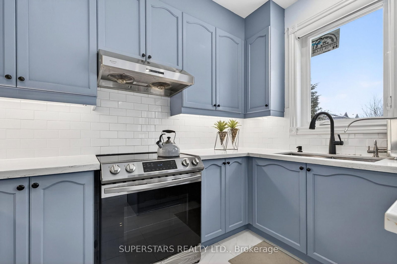 Detached House for sale at 68 Albright Crescent, Richmond Hill, Ontario, L4E 4Z4 - Jefferson - MLS: N12949158