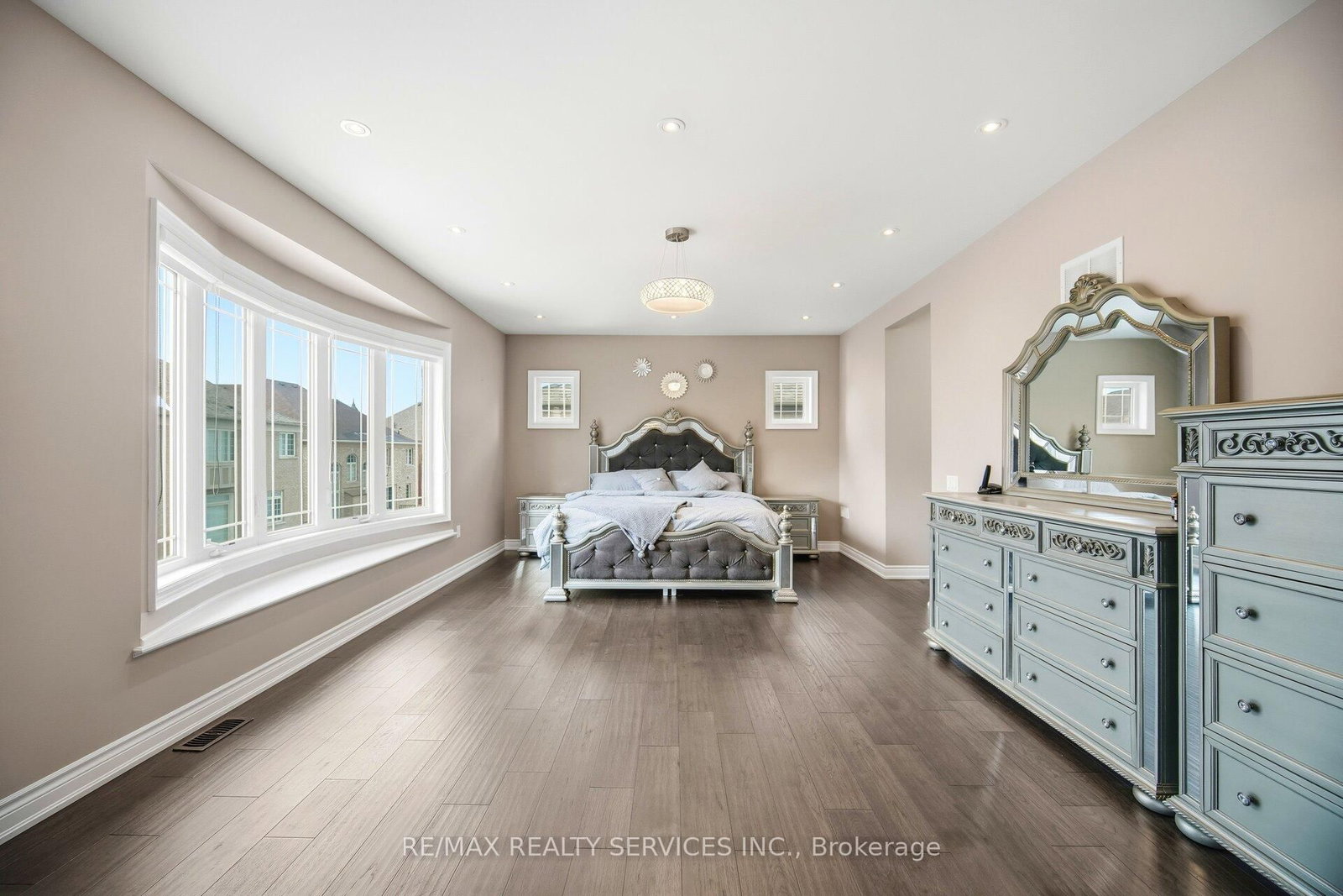 Detached House for sale at 36 West Coast Trail, King, Ontario, L7B 0A4 - Nobleton - MLS: N12949452