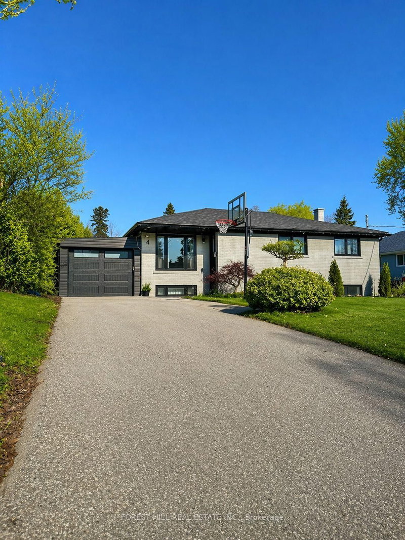 4 Holman Cres, Aurora, L4G 1Z9 | Image 2