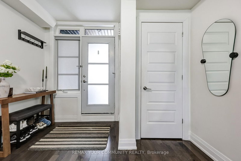 29 - 8169 Kipling Ave, Vaughan, L4L 0G4 | Image 2