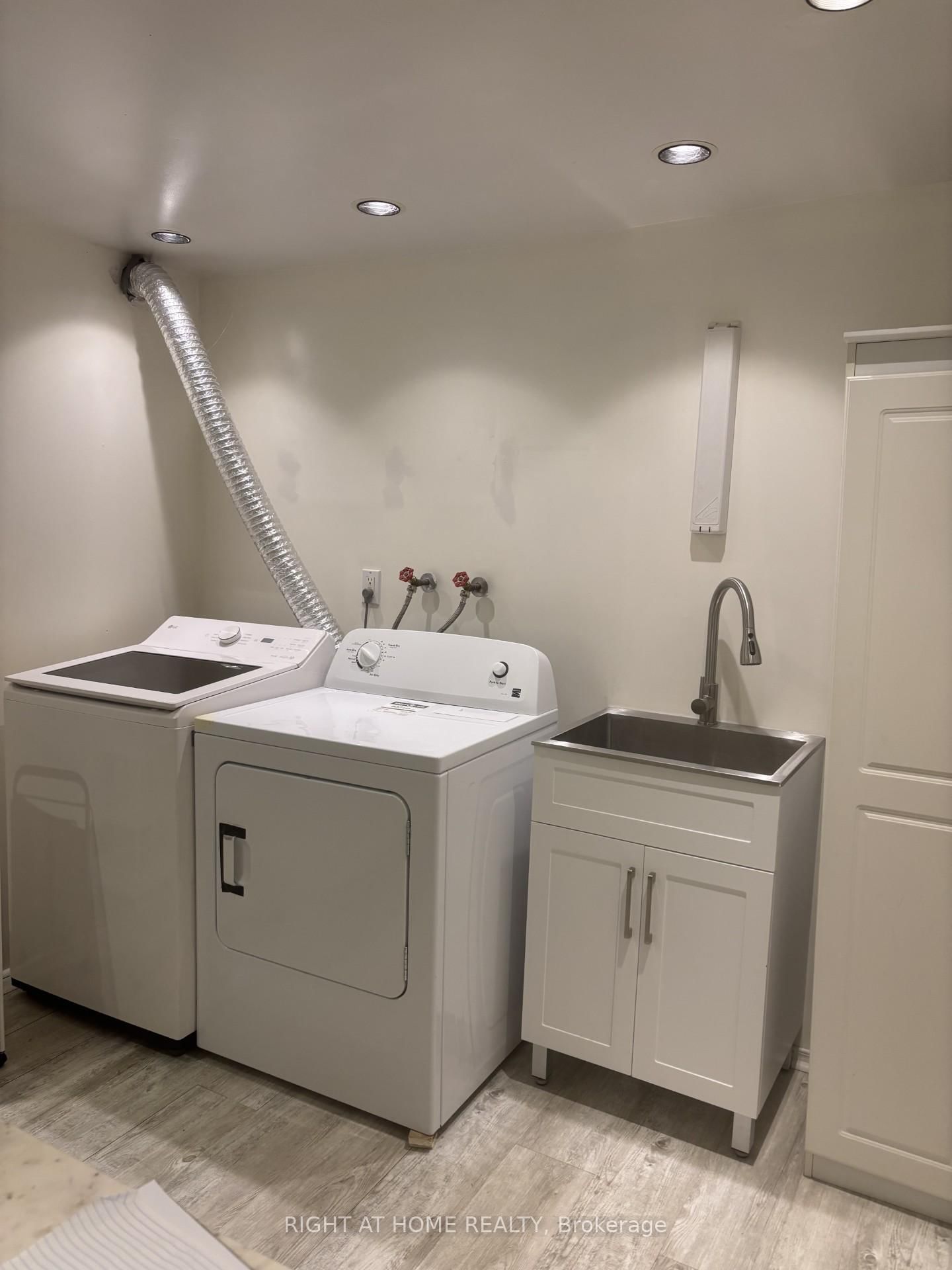 3 Huron Court, Unit Bsmt - Photo 16