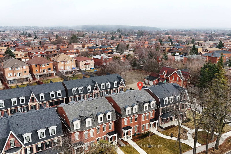 9797 Keele St, Vaughan, L6A 5E3 | Image 2