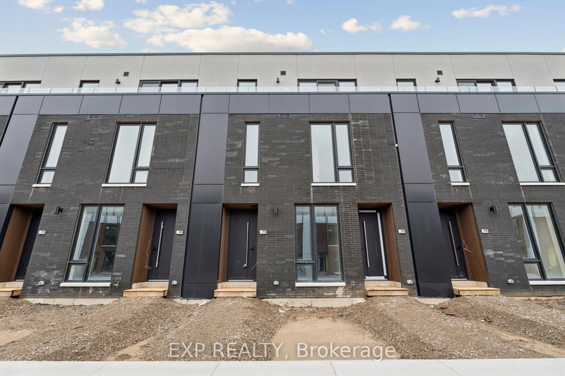 home for lease on 112 EVERETT Common