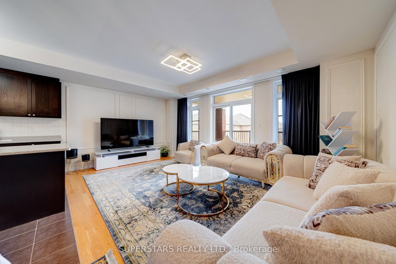 8 Villa Ada Dr, Markham, L6B 1N7 | Image 3