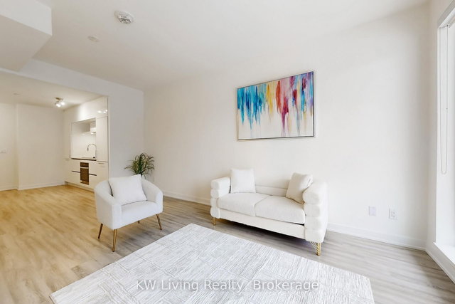 212 - 6 David Eyer Road