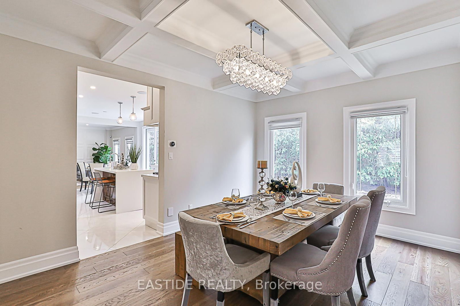 Detached House for sale at 11 Gatcombe Circle, Richmond Hill, Ontario, L4C 9P4 - Mill Pond - MLS: N12950808