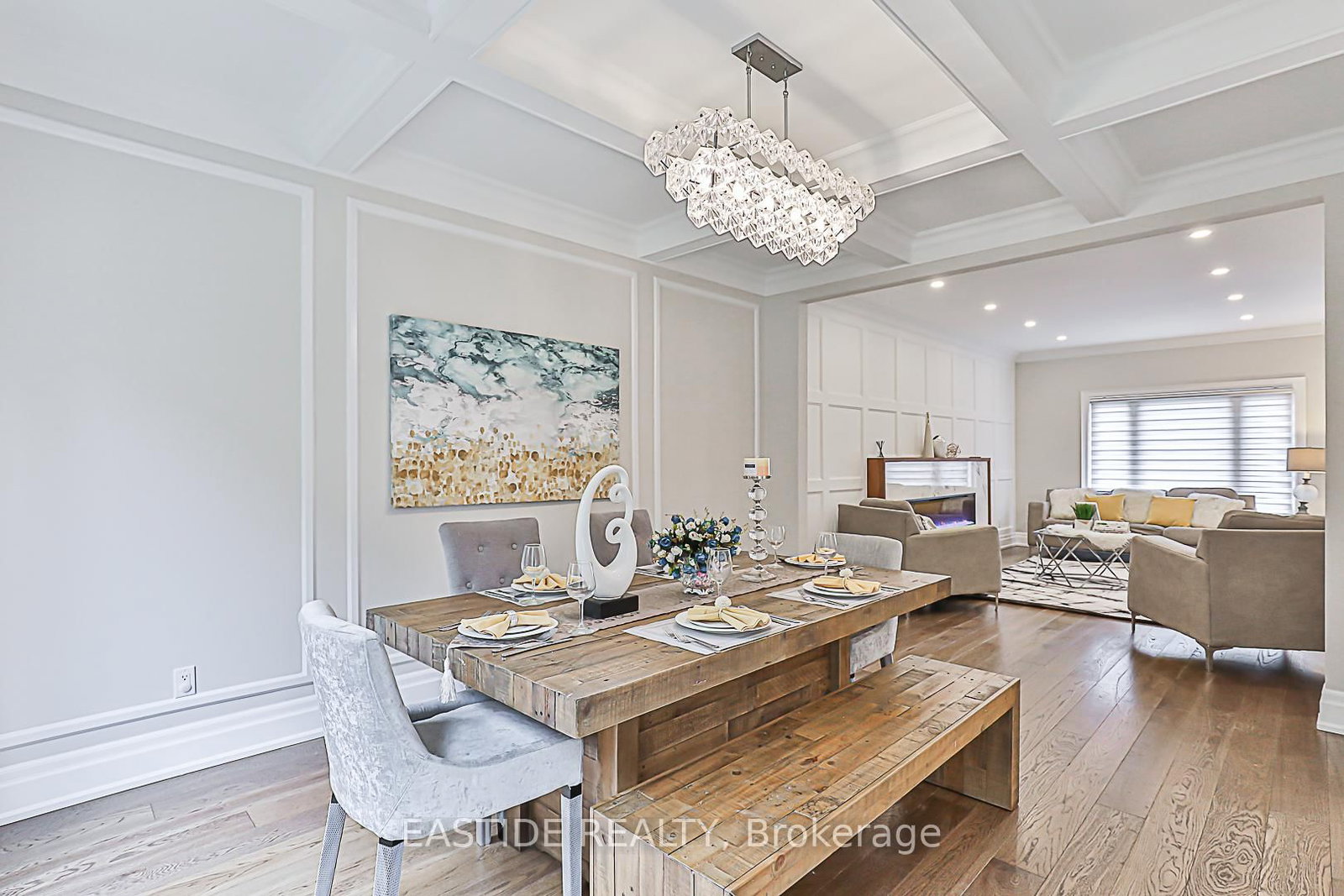 Detached House for sale at 11 Gatcombe Circle, Richmond Hill, Ontario, L4C 9P4 - Mill Pond - MLS: N12950808