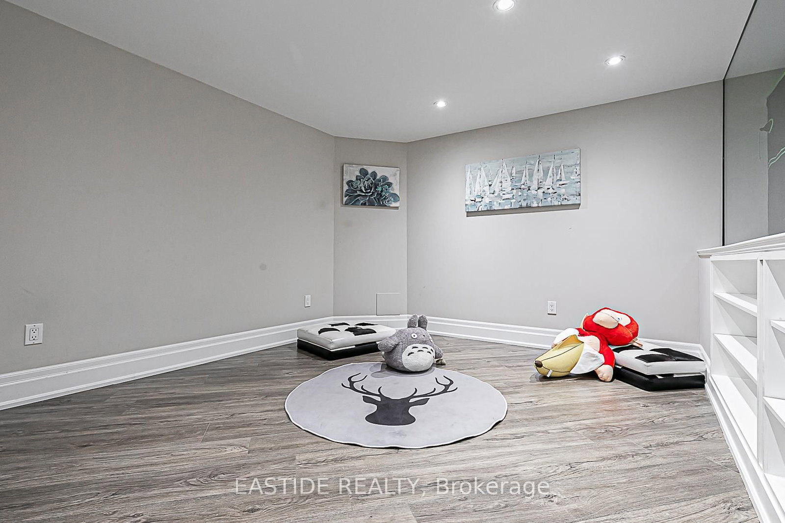 Detached House for sale at 11 Gatcombe Circle, Richmond Hill, Ontario, L4C 9P4 - Mill Pond - MLS: N12950808