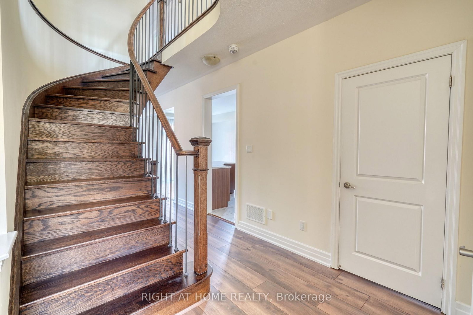 Detached House for sale at 17 Mercury Avenue, Georgina, Ontario, L4P 0H1 - Keswick South - MLS: N12951050