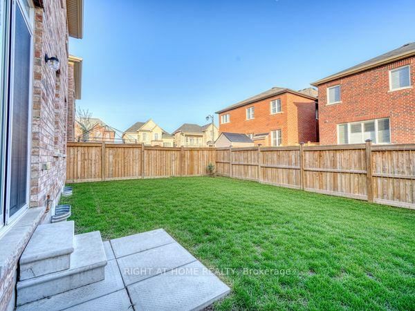 Detached House for sale at 17 Mercury Avenue, Georgina, Ontario, L4P 0H1 - Keswick South - MLS: N12951050