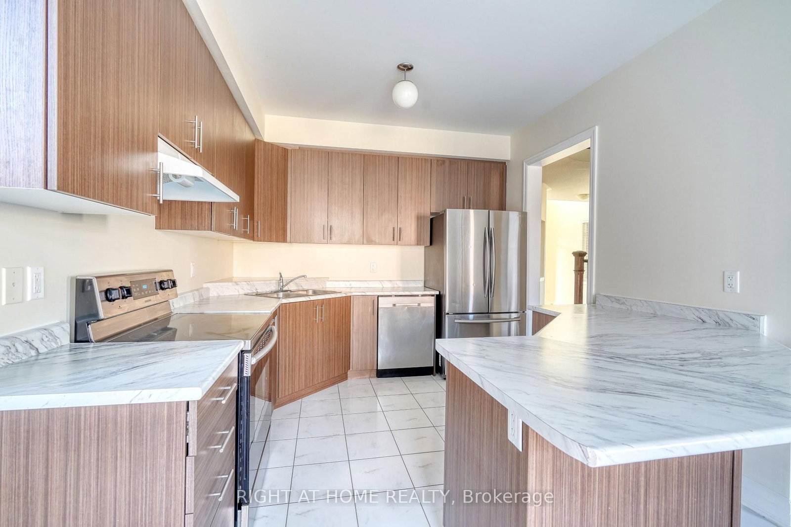 Detached House for sale at 17 Mercury Avenue, Georgina, Ontario, L4P 0H1 - Keswick South - MLS: N12951050