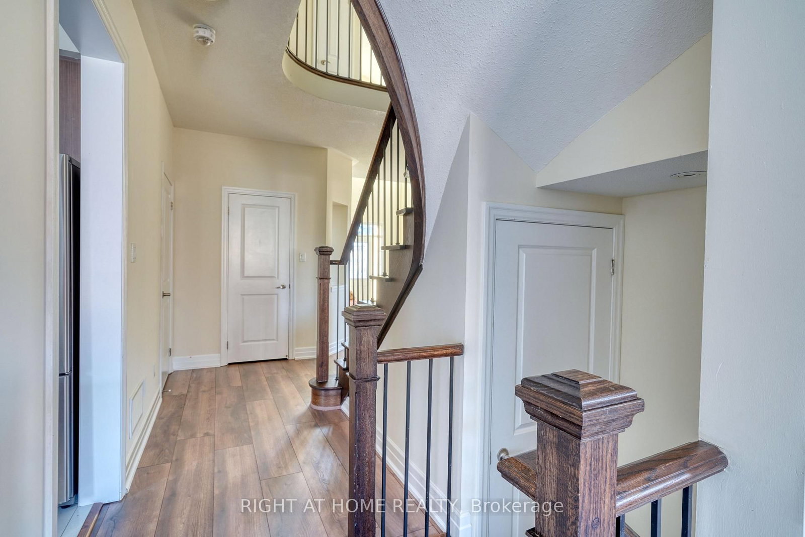 Detached House for sale at 17 Mercury Avenue, Georgina, Ontario, L4P 0H1 - Keswick South - MLS: N12951050