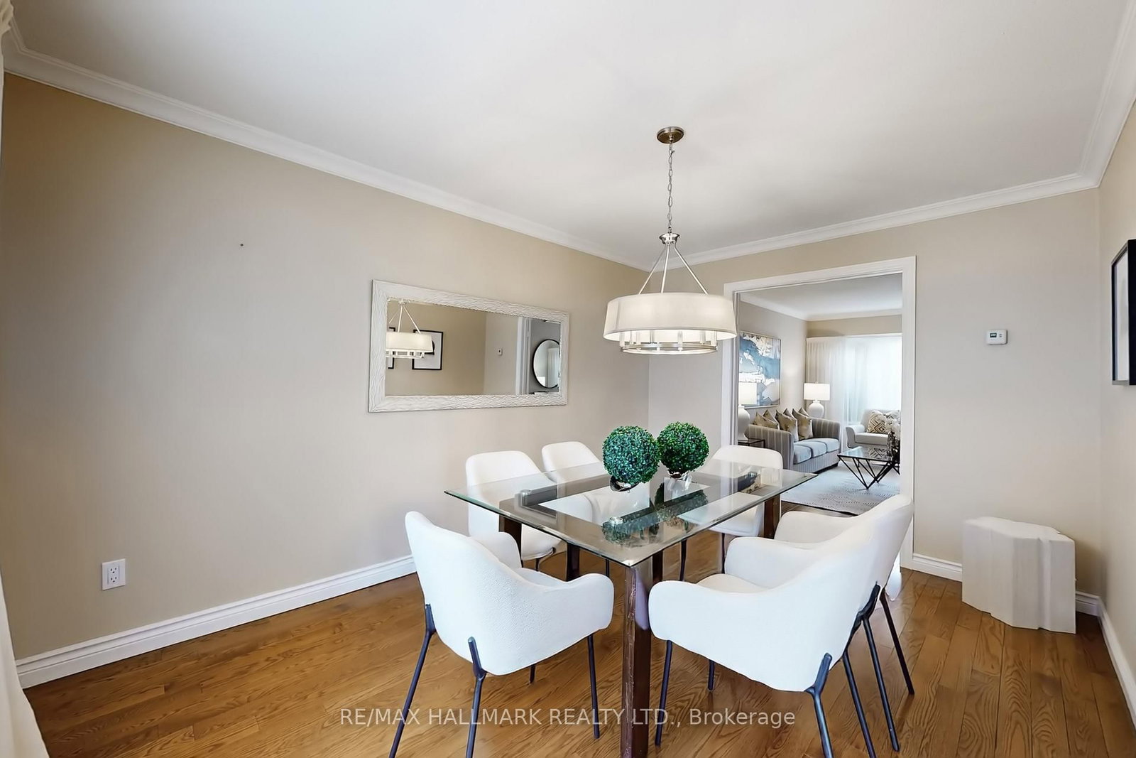 Detached House for sale at 69 Dunbarton Court, Richmond Hill, Ontario, L4C 8E9 - Harding - MLS: N12951676