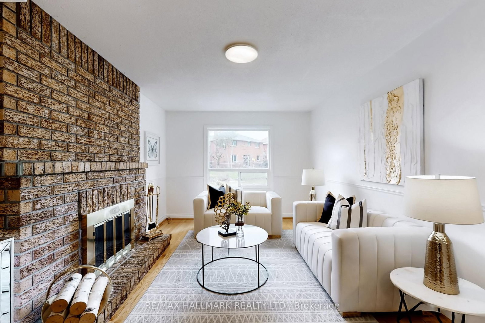 Detached House for sale at 69 Dunbarton Court, Richmond Hill, Ontario, L4C 8E9 - Harding - MLS: N12951676