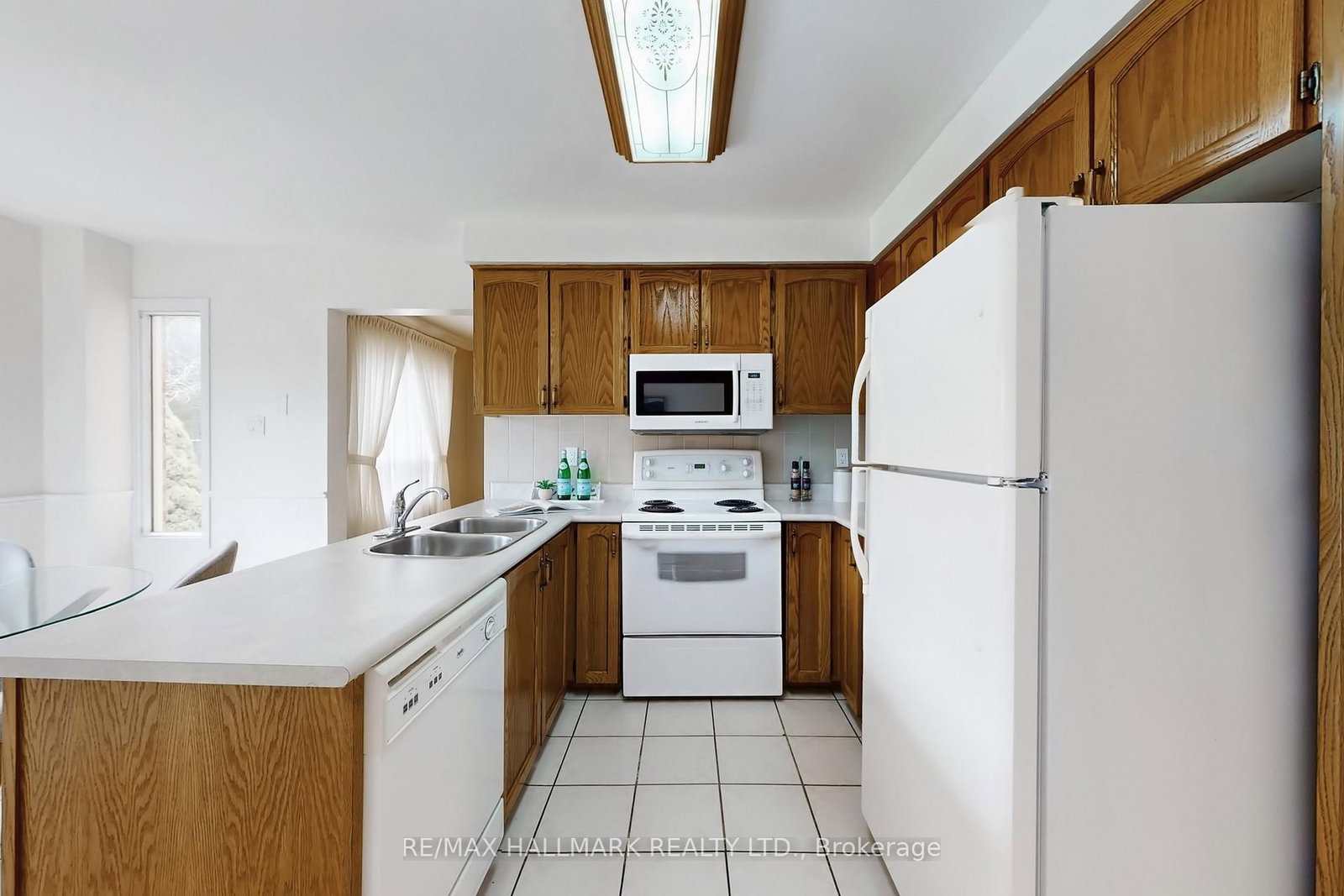 Detached House for sale at 69 Dunbarton Court, Richmond Hill, Ontario, L4C 8E9 - Harding - MLS: N12951676